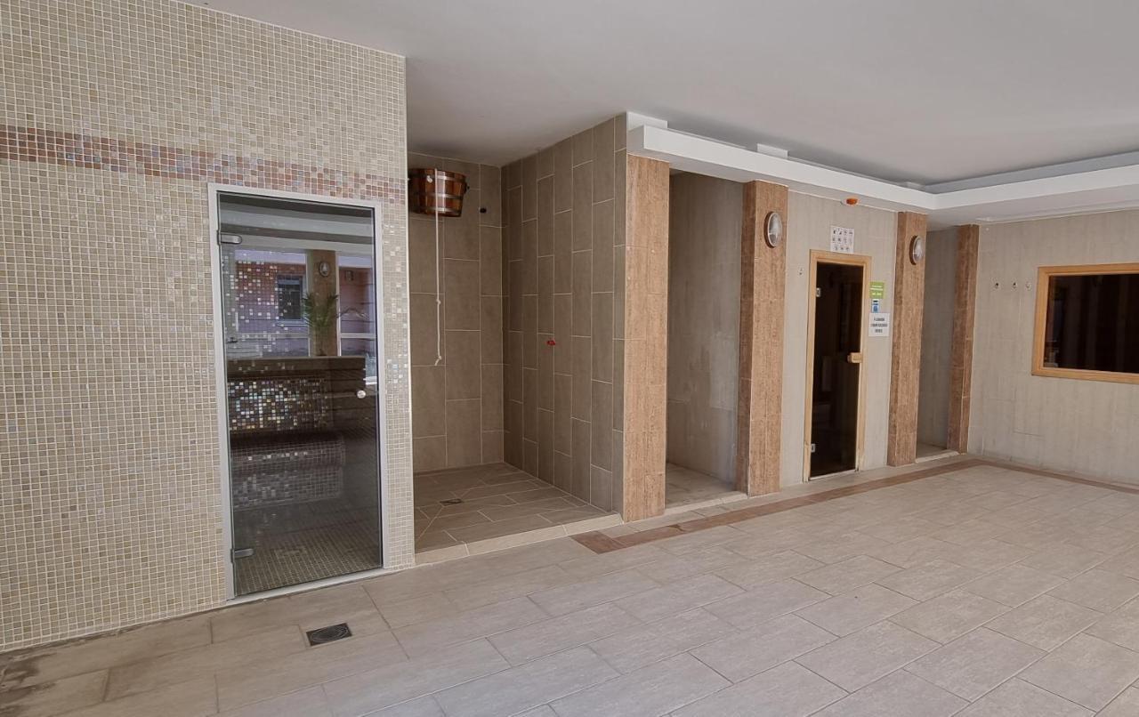 Relax Wellness Manzard Hajduszoboszlo Apartment ภายนอก รูปภาพ
